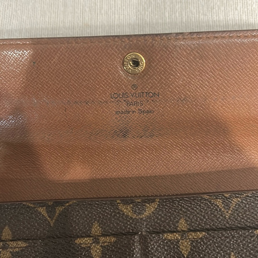 Authentic LOUIS VUITTON Monogram long wallet - Picture 13 of 17